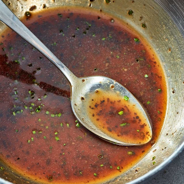 Vegetarische jus met truffel en bieslook